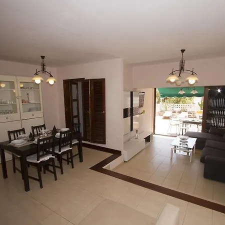 Tegueste Costa Adeje * Адехе